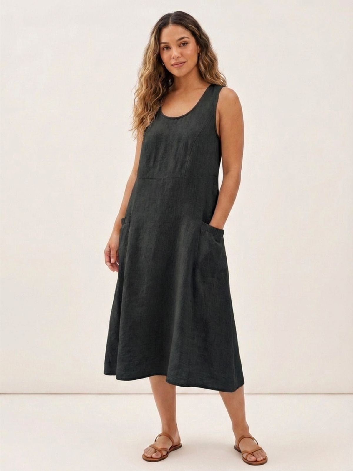 AMABEL Women's Sleeveless Linen Midi Dress with Pockets